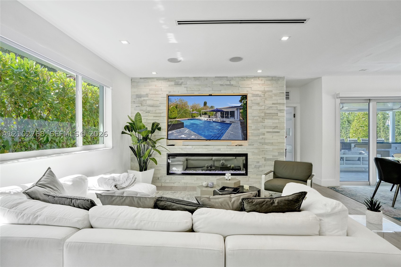 7640 Bayside Ln, Miami Beach FL 33141