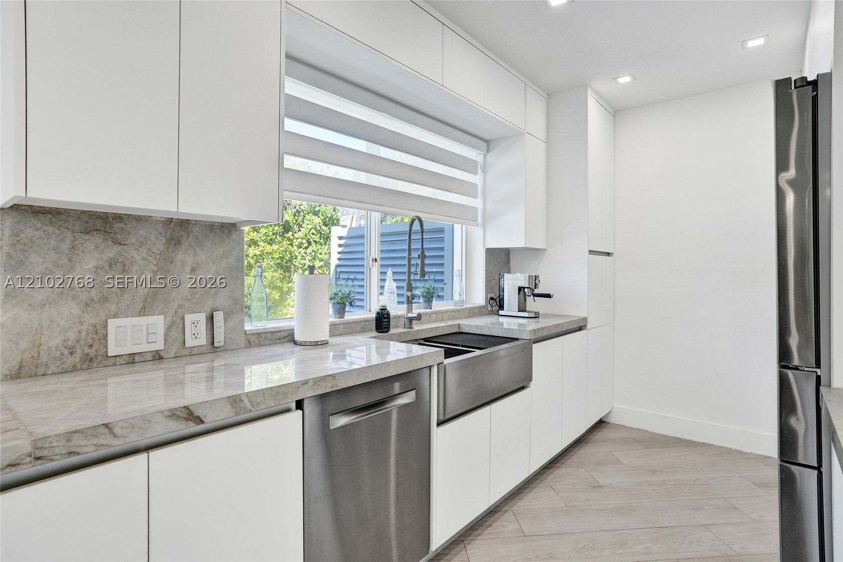 7640 Bayside Ln, Miami Beach FL 33141