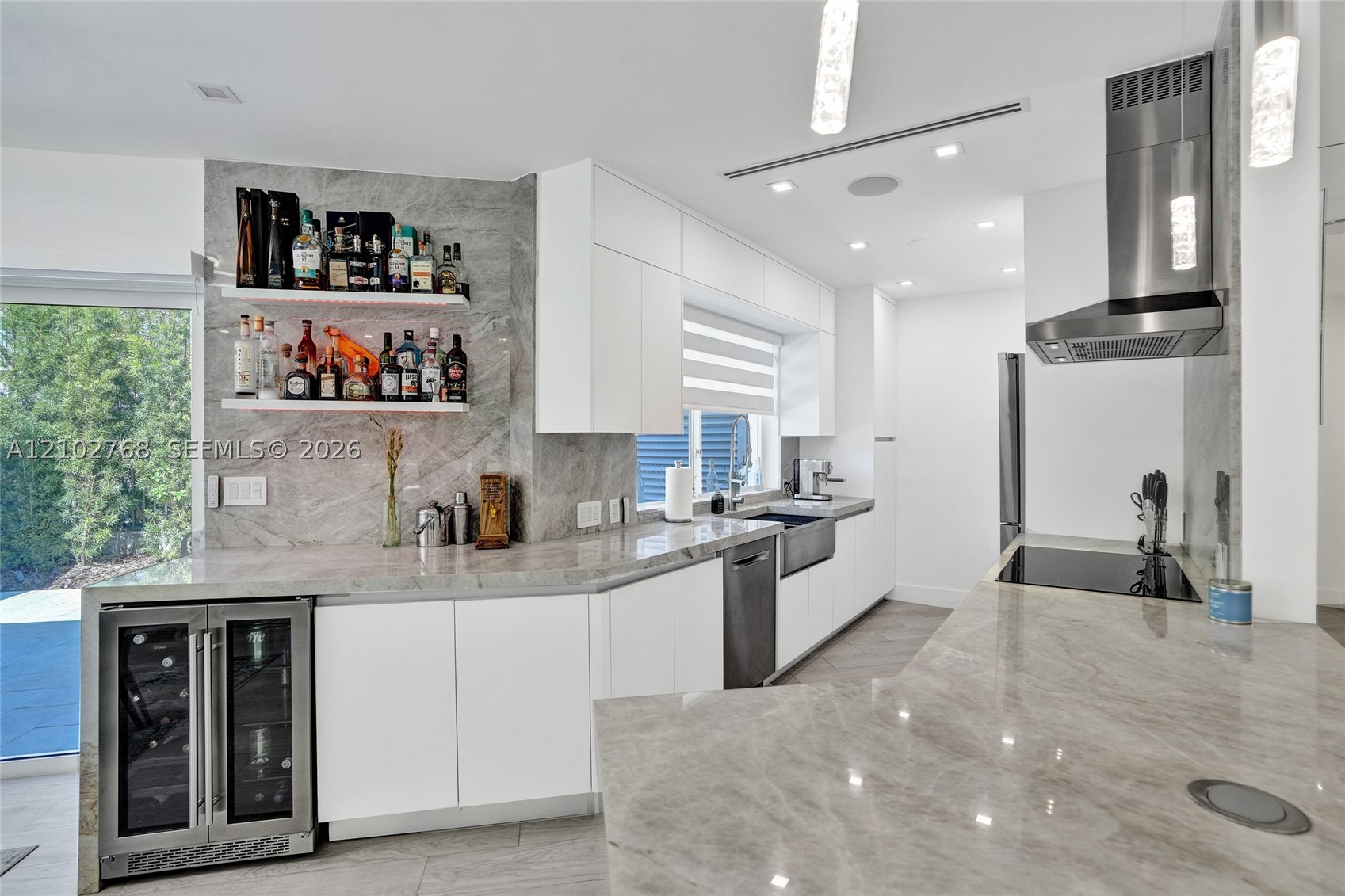 7640 Bayside Ln, Miami Beach FL 33141
