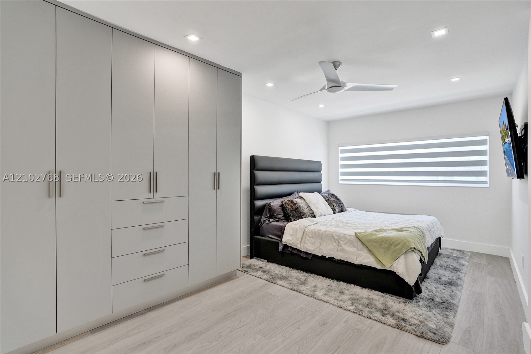 7640 Bayside Ln, Miami Beach FL 33141