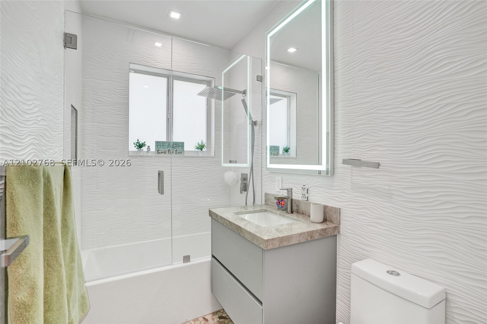 7640 Bayside Ln, Miami Beach FL 33141