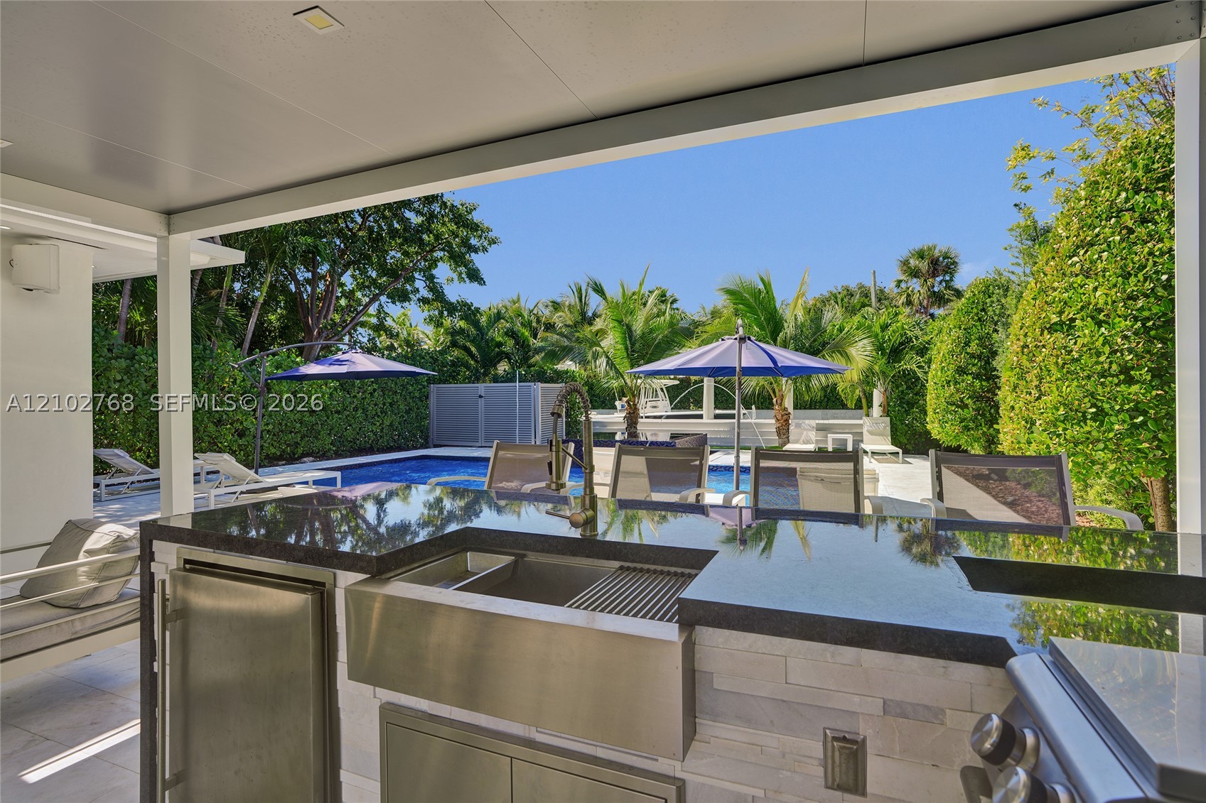 7640 Bayside Ln, Miami Beach FL 33141