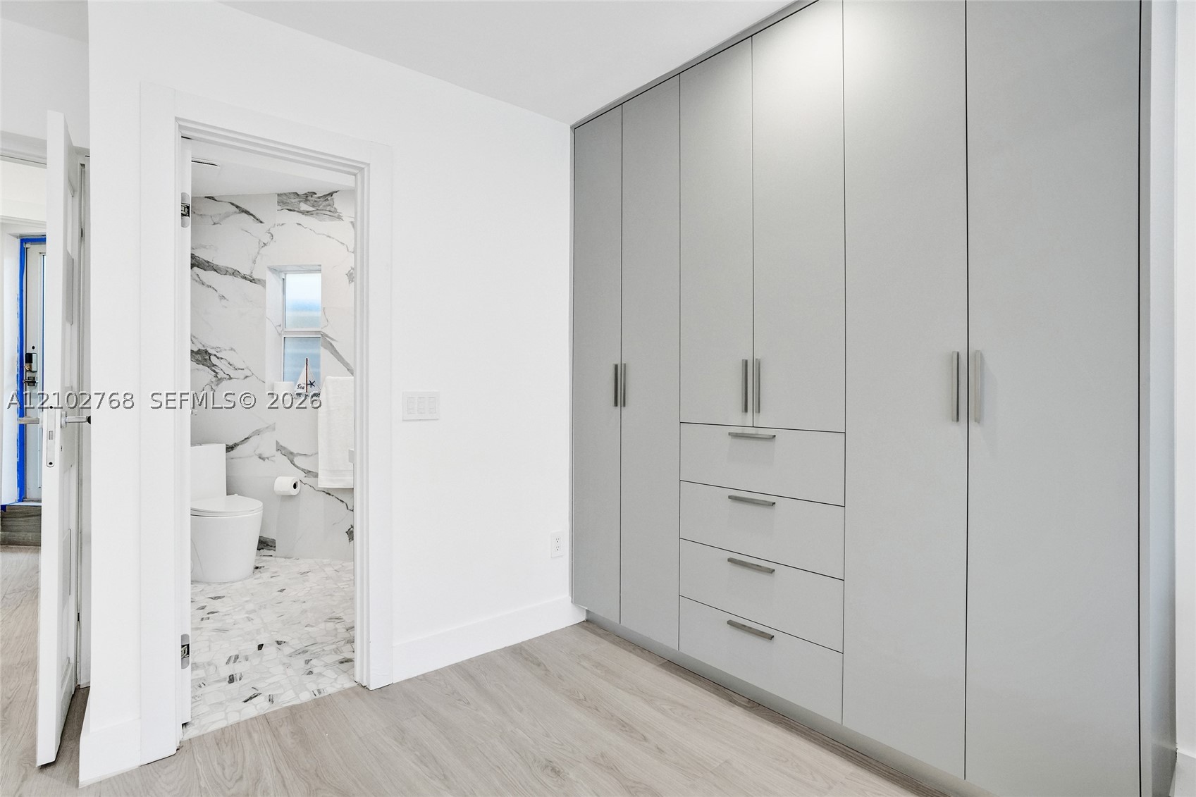 7640 Bayside Ln, Miami Beach FL 33141