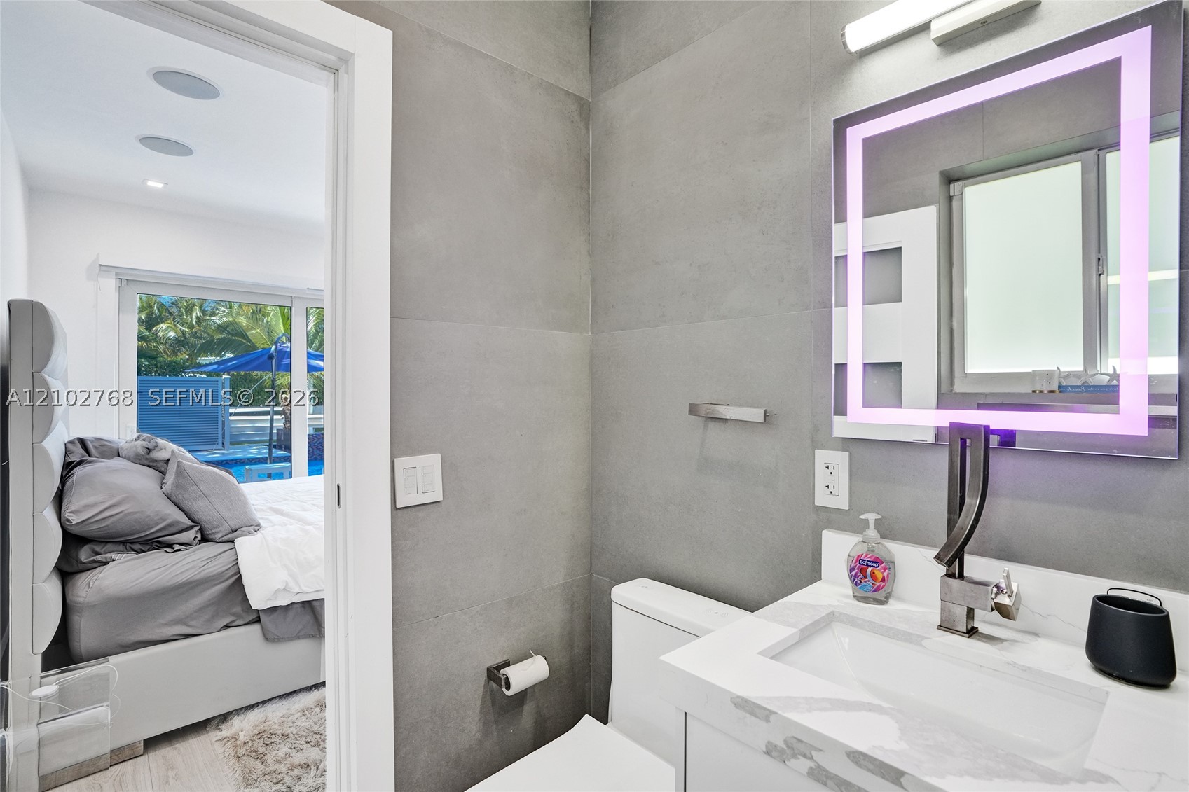 7640 Bayside Ln, Miami Beach FL 33141