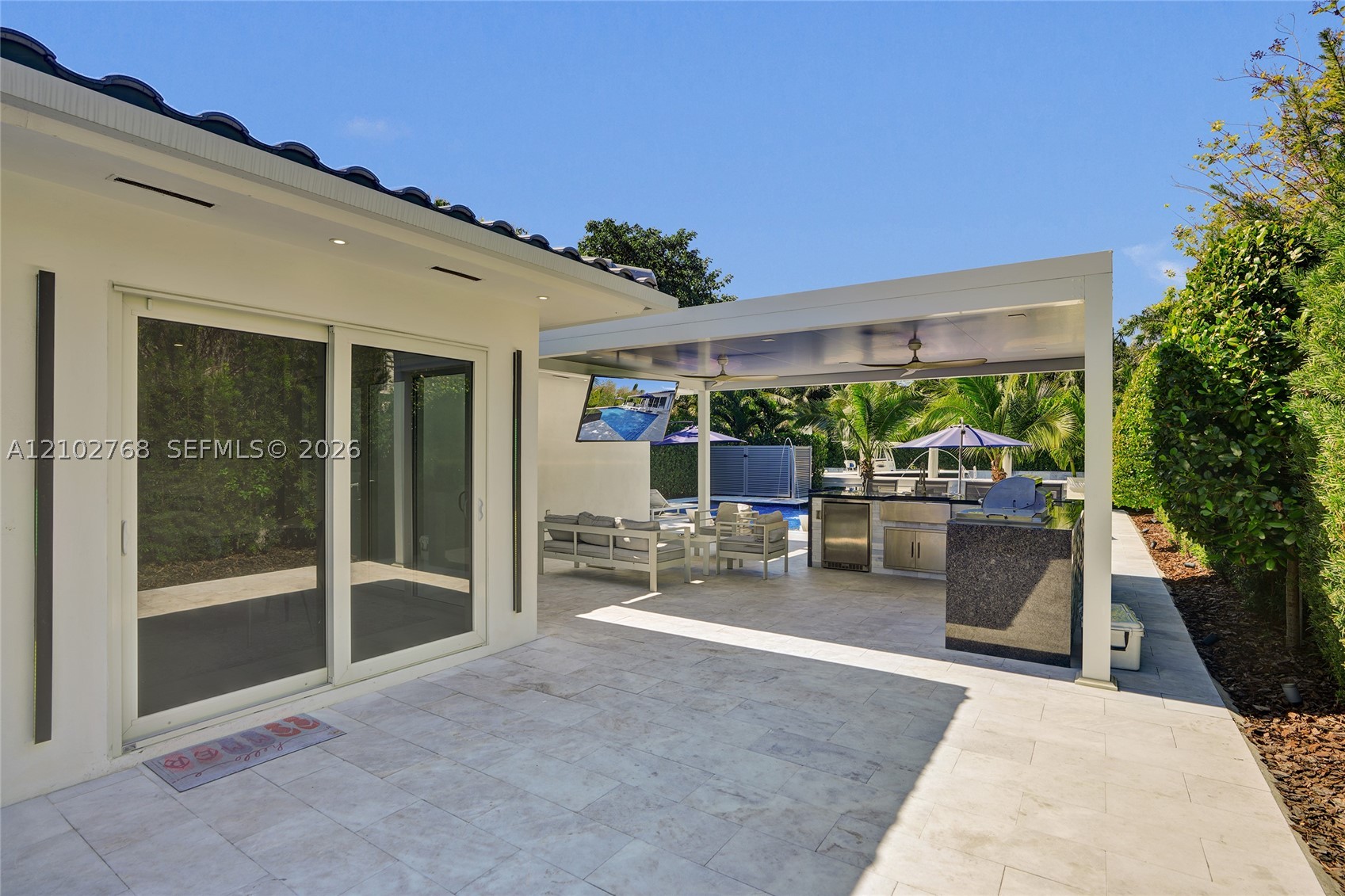 7640 Bayside Ln, Miami Beach FL 33141