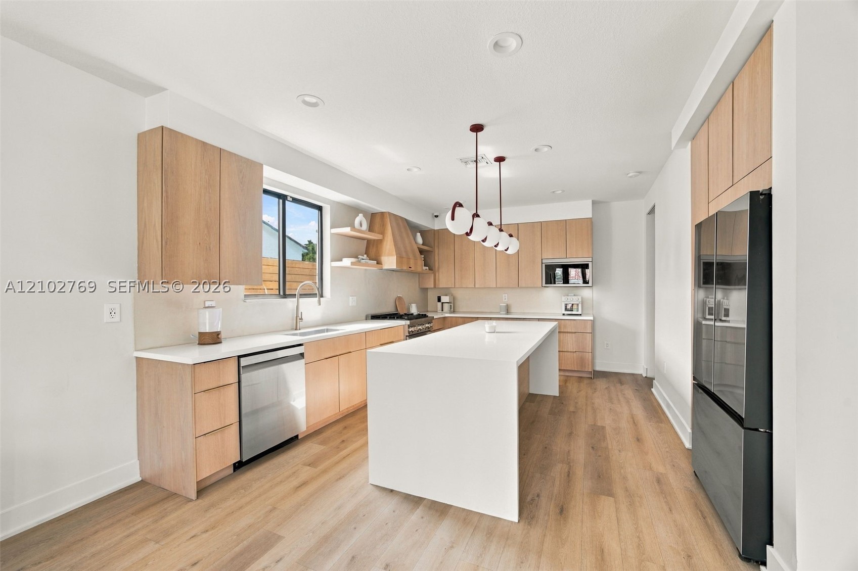 6434 SW 38th St, Miami FL 33155