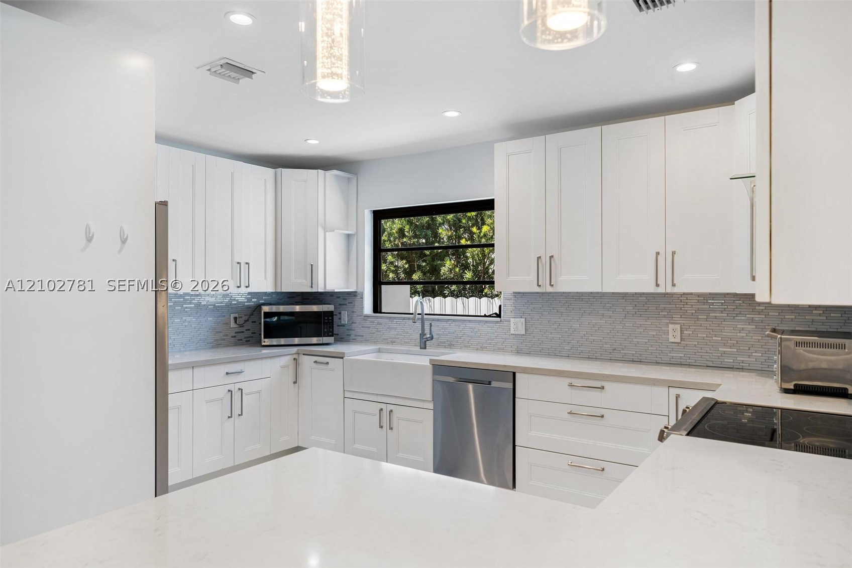 1719 Lenox Ave, Miami Beach FL 33139