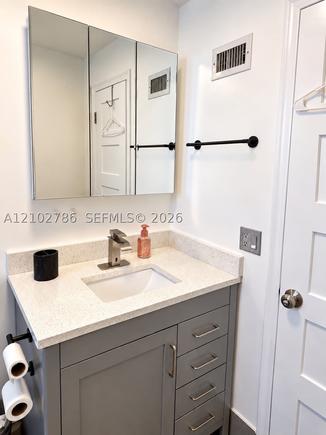 2200 NW 73rd Ave #2200, Sunrise FL 33313