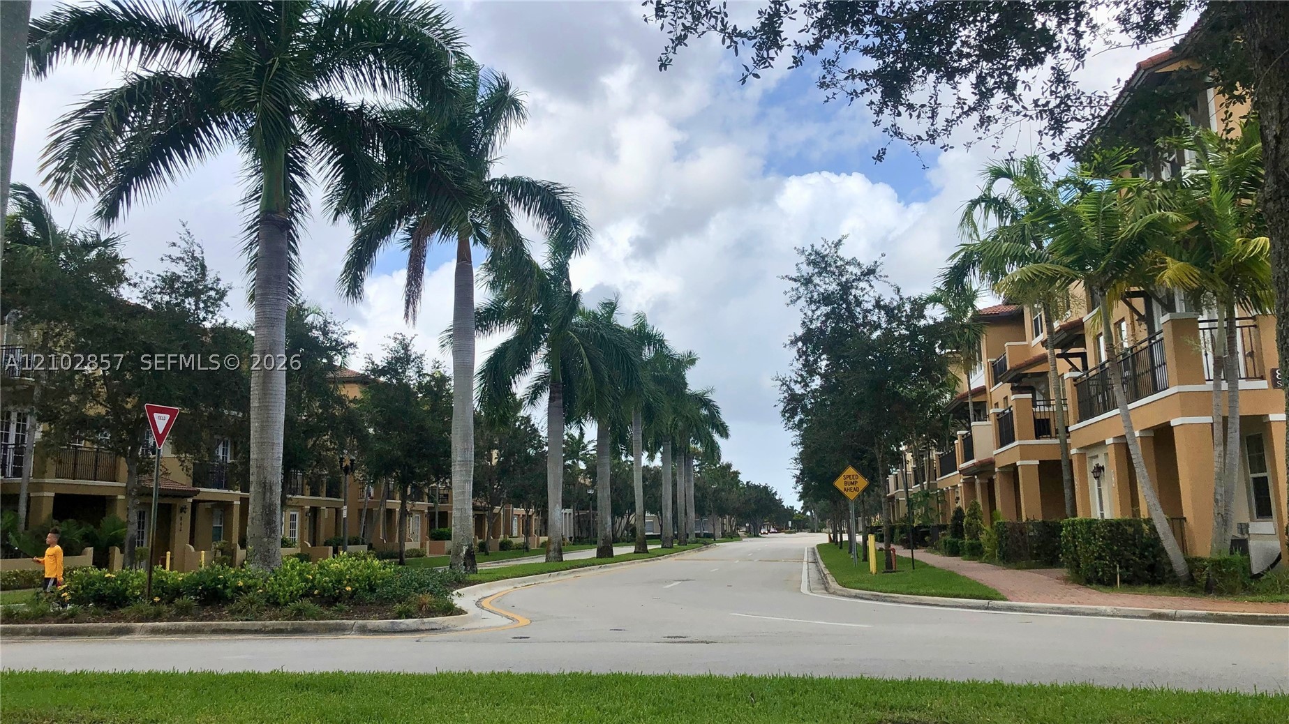 919 SW 147th Ave #2005, Pembroke Pines FL 33027