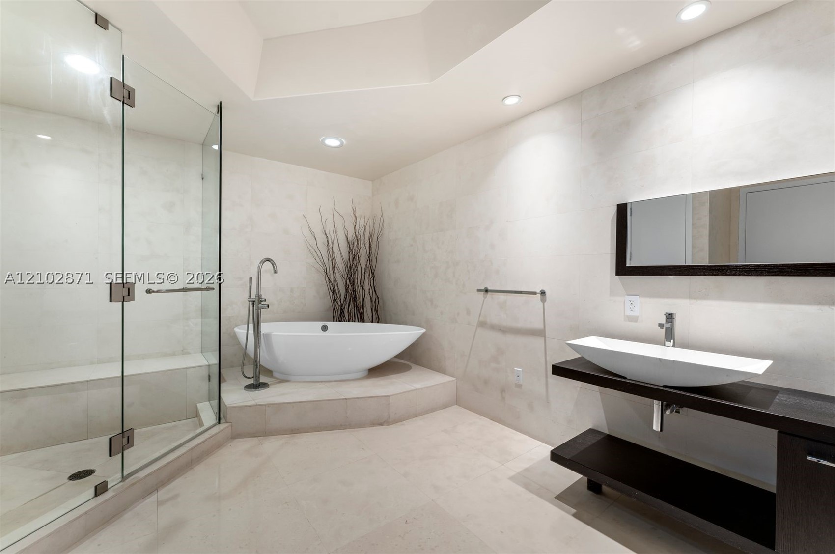 16051 Collins Ave #3404, Sunny Isles Beach FL 33160