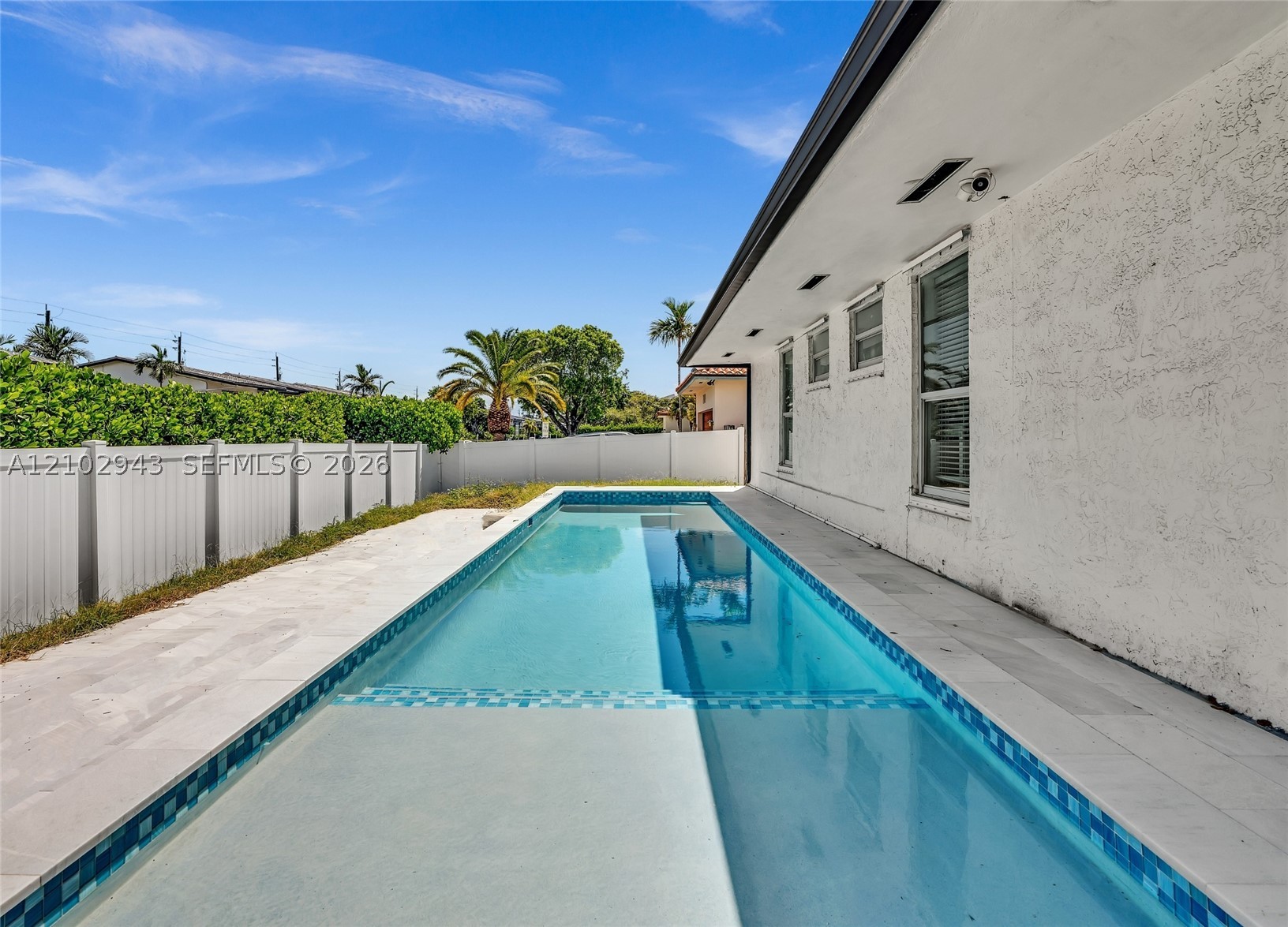 2001 NE 122nd Rd #2001, North Miami FL 33181
