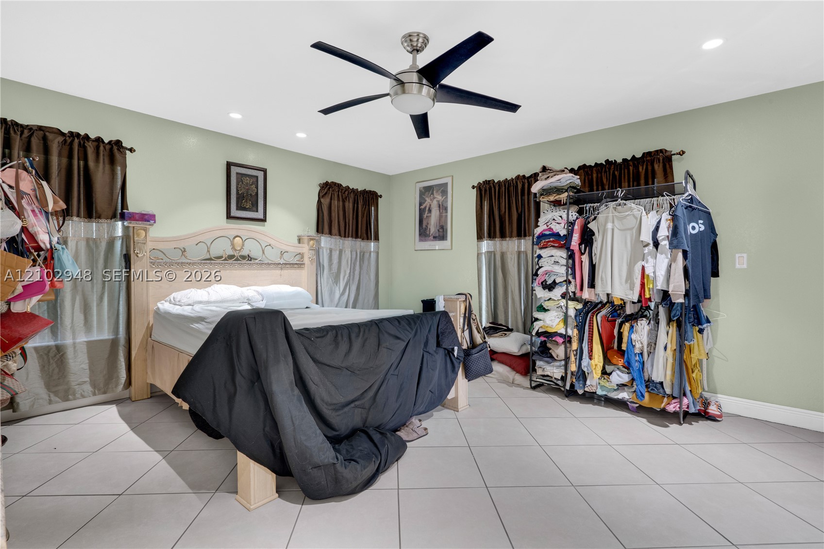 11525 SW 49th Ter, Miami FL 33165