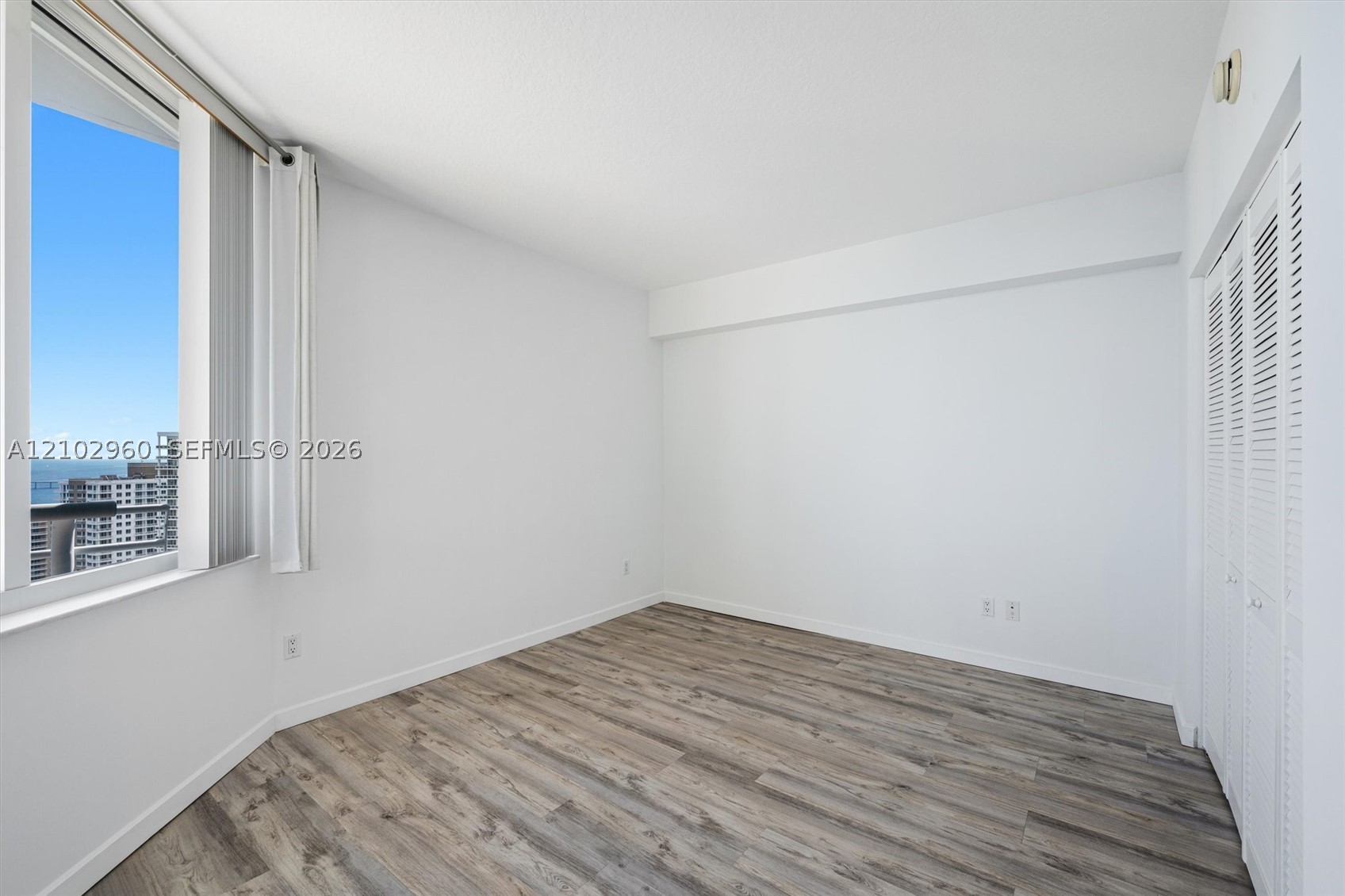 325 S Biscayne Blvd #3921, Miami FL 33131