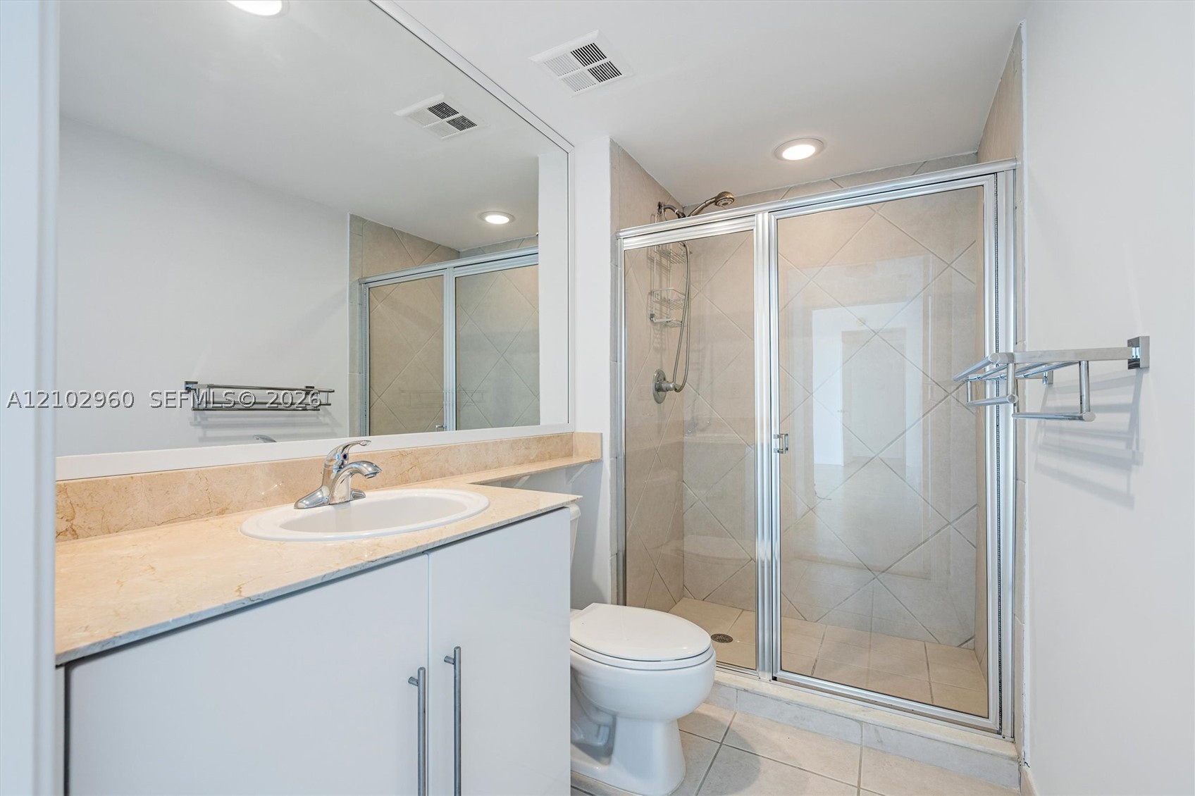 325 S Biscayne Blvd #3921, Miami FL 33131