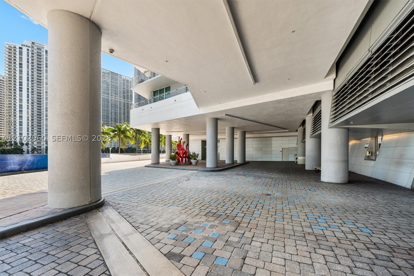 325 S Biscayne Blvd #3921, Miami FL 33131