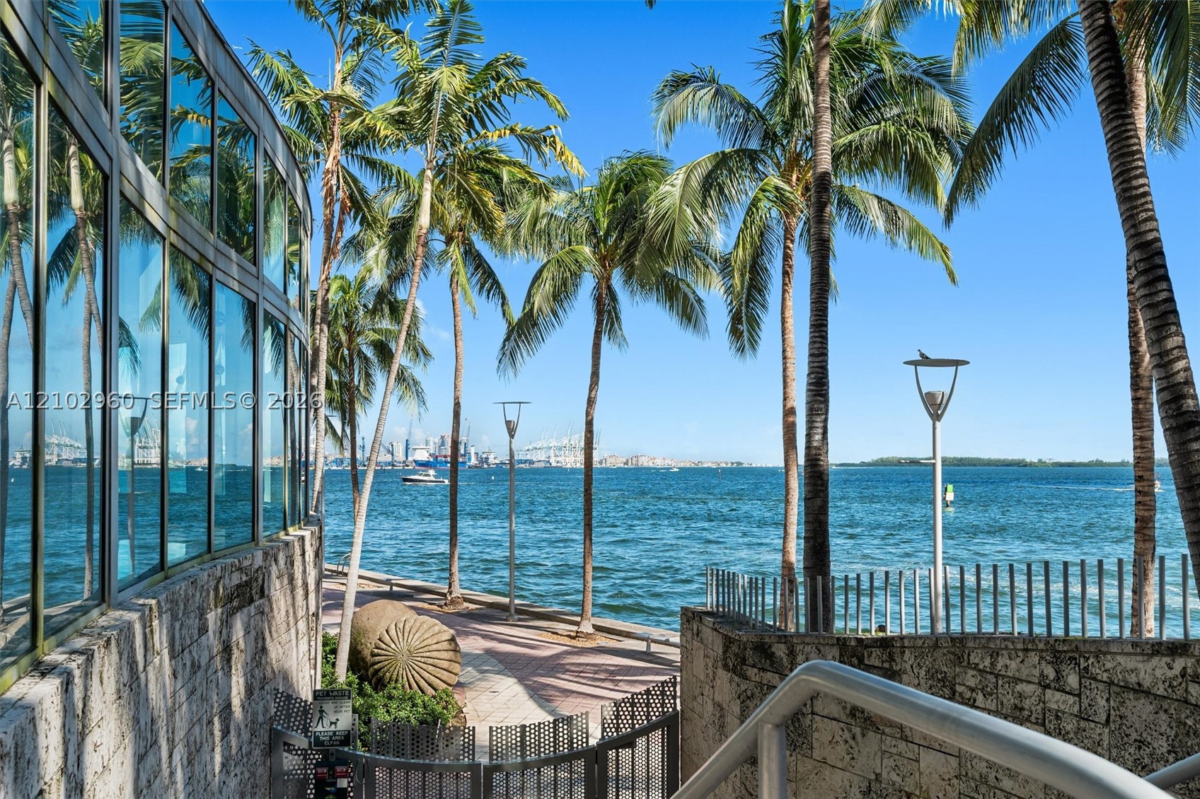 325 S Biscayne Blvd #3921, Miami FL 33131