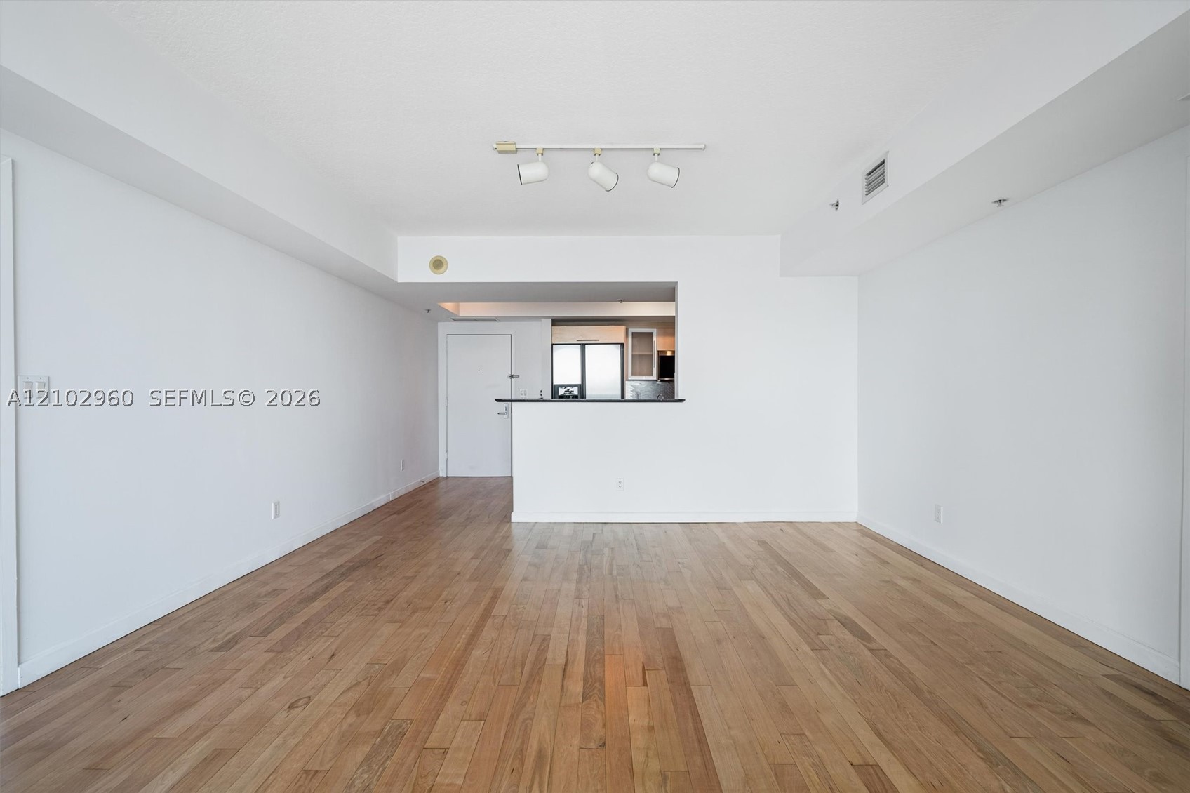 325 S Biscayne Blvd #3921, Miami FL 33131