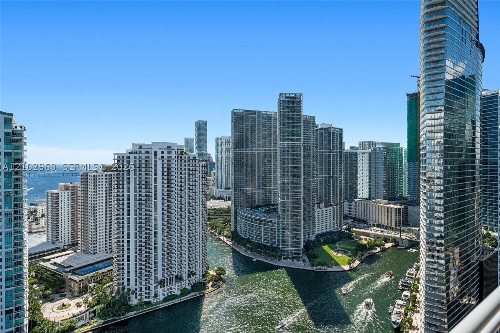 325 S Biscayne Blvd #3921, Miami FL 33131