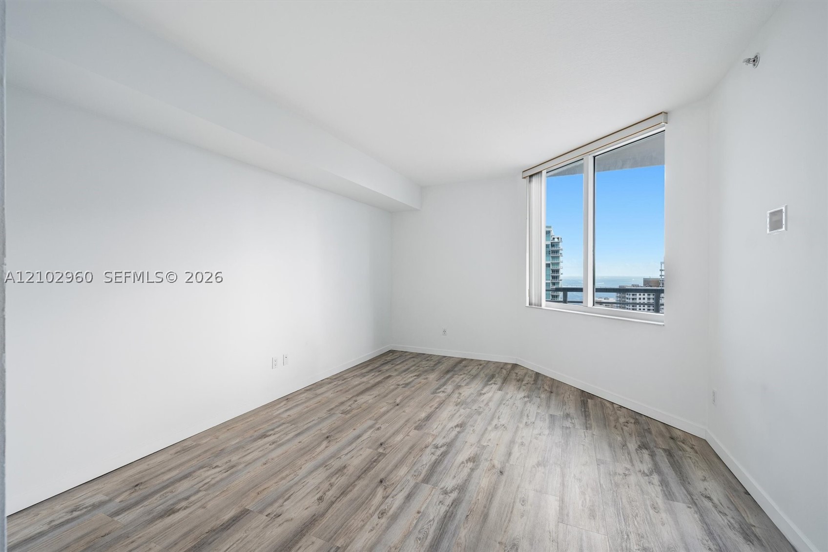 325 S Biscayne Blvd #3921, Miami FL 33131