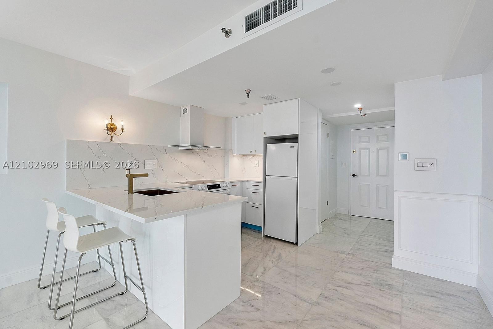 540 Brickell Key Dr #928, Miami FL 33131