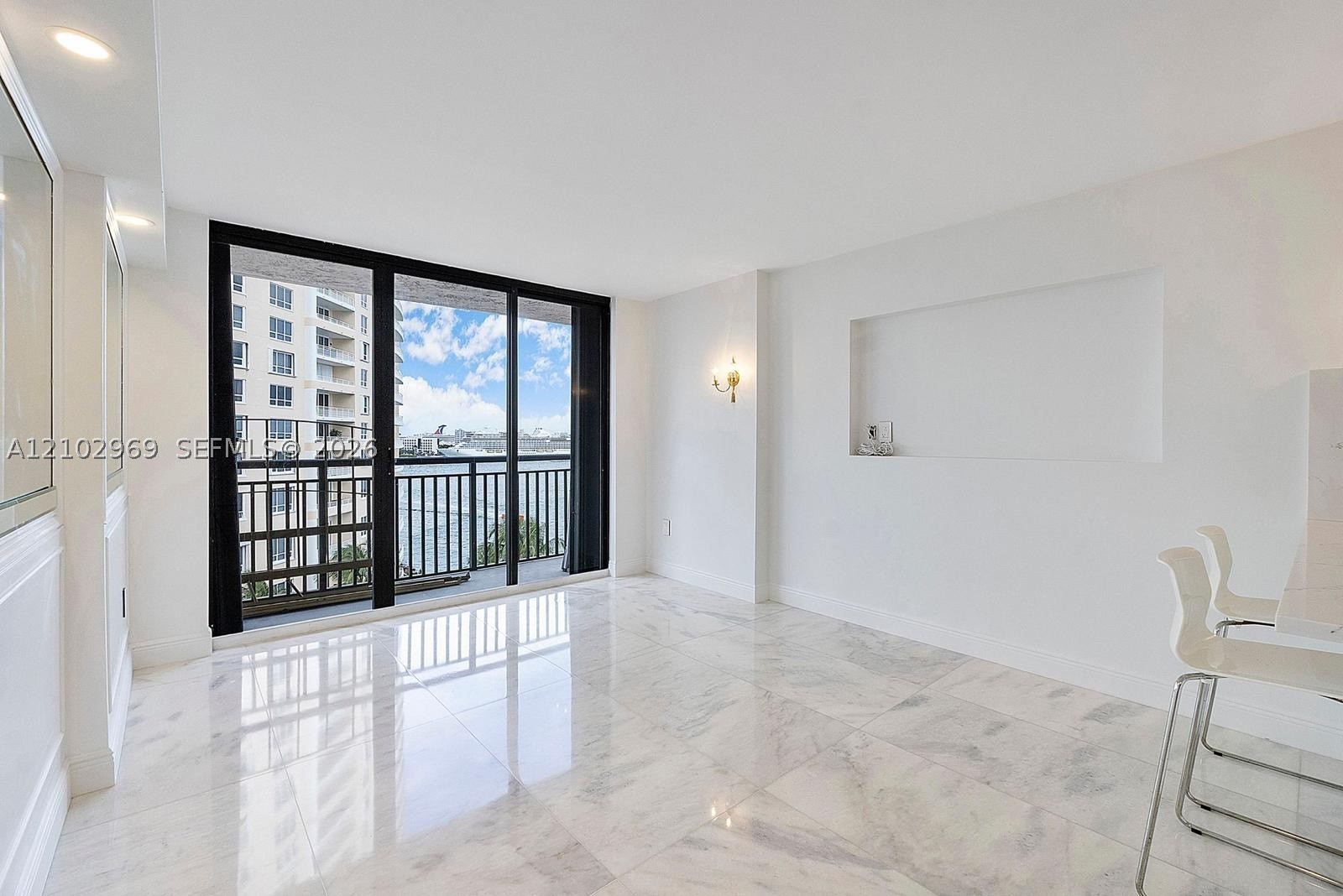 540 Brickell Key Dr #928, Miami FL 33131