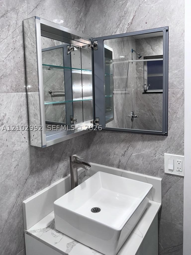 145 SW 30th Ct #207B, Miami FL 33135