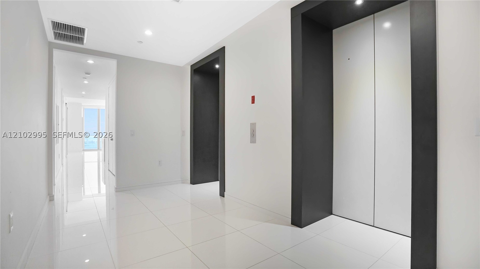 1100 Biscayne Blvd #5202, Miami FL 33132