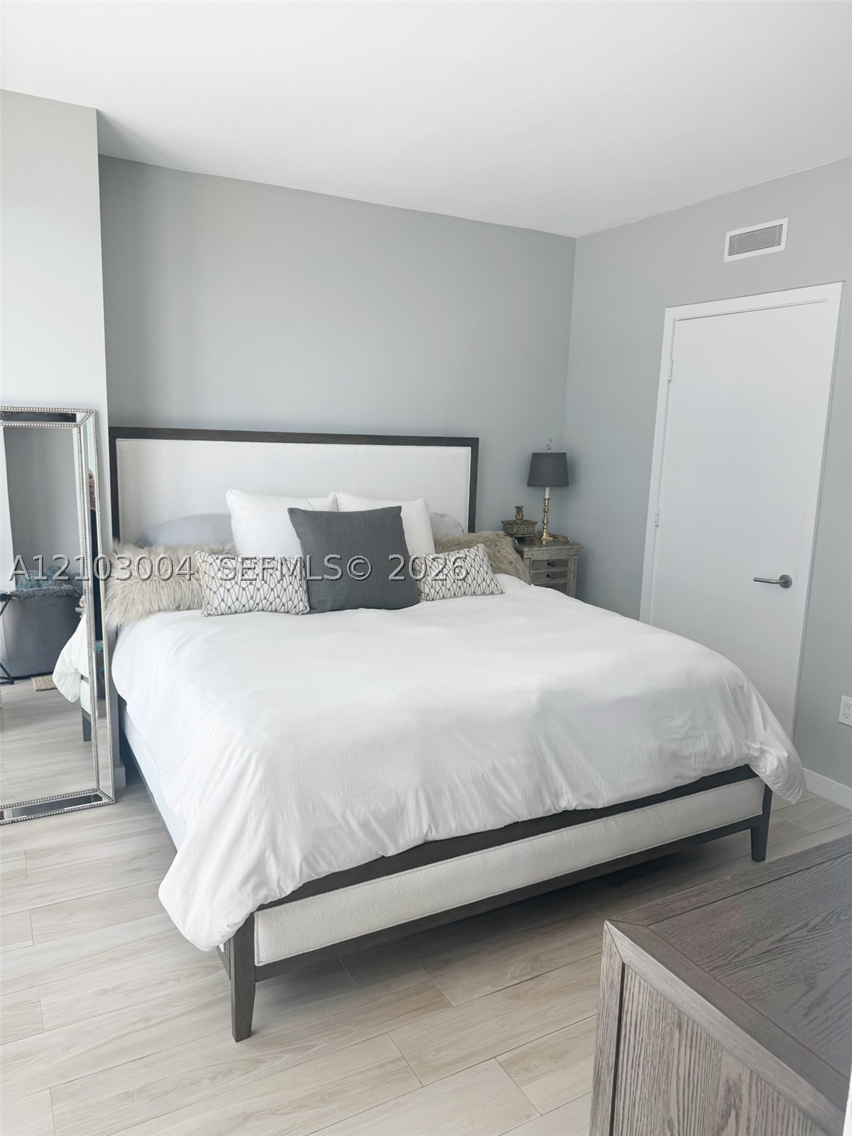 1300 S Miami Ave #2808, Miami FL 33130