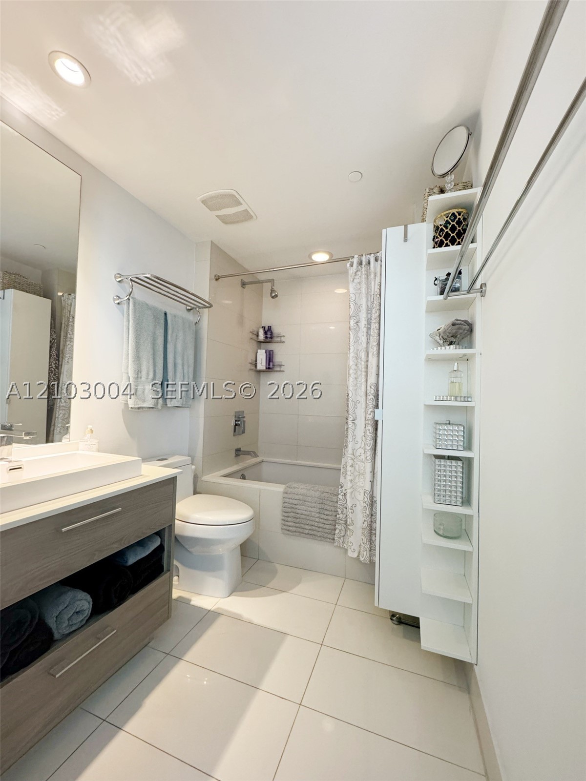 1300 S Miami Ave #2808, Miami FL 33130