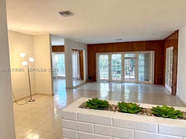 5804 SW 35th St, Miami FL 33155