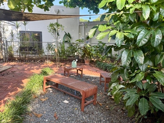 5804 SW 35th St, Miami FL 33155