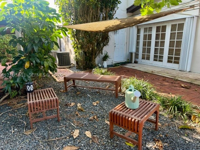 5804 SW 35th St, Miami FL 33155