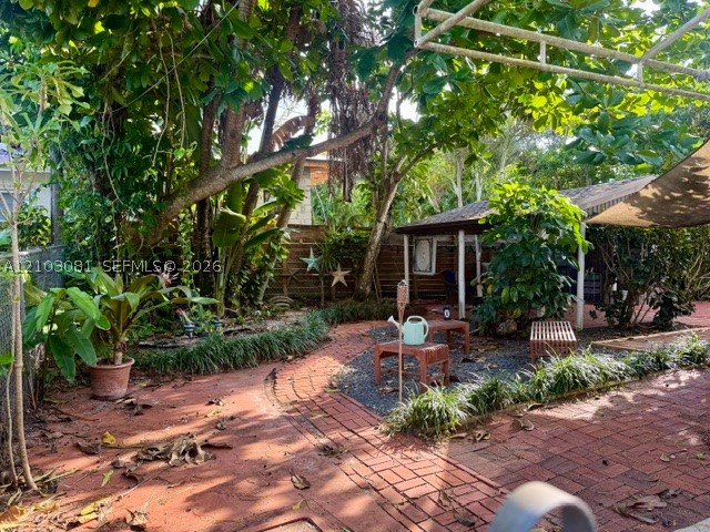 5804 SW 35th St, Miami FL 33155