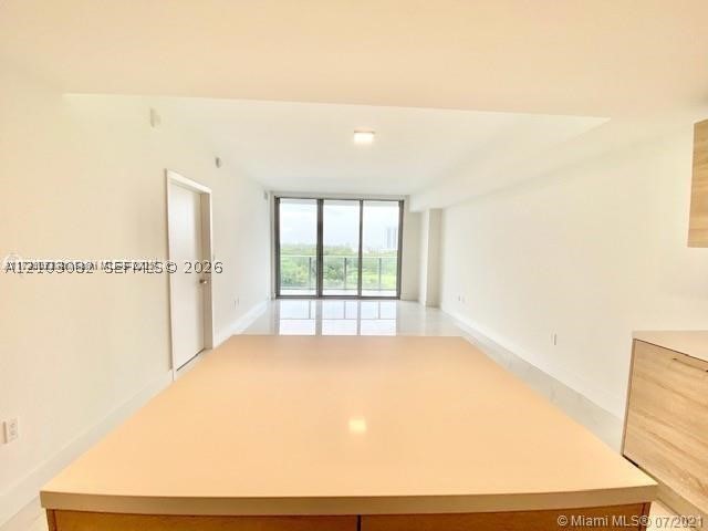 16385 Biscayne Blvd #702, North Miami Beach FL 33160