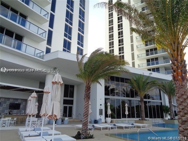16385 Biscayne Blvd #702, North Miami Beach FL 33160