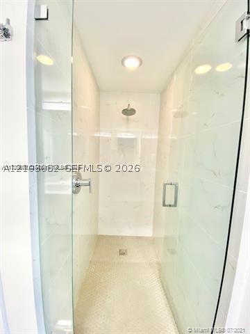16385 Biscayne Blvd #702, North Miami Beach FL 33160