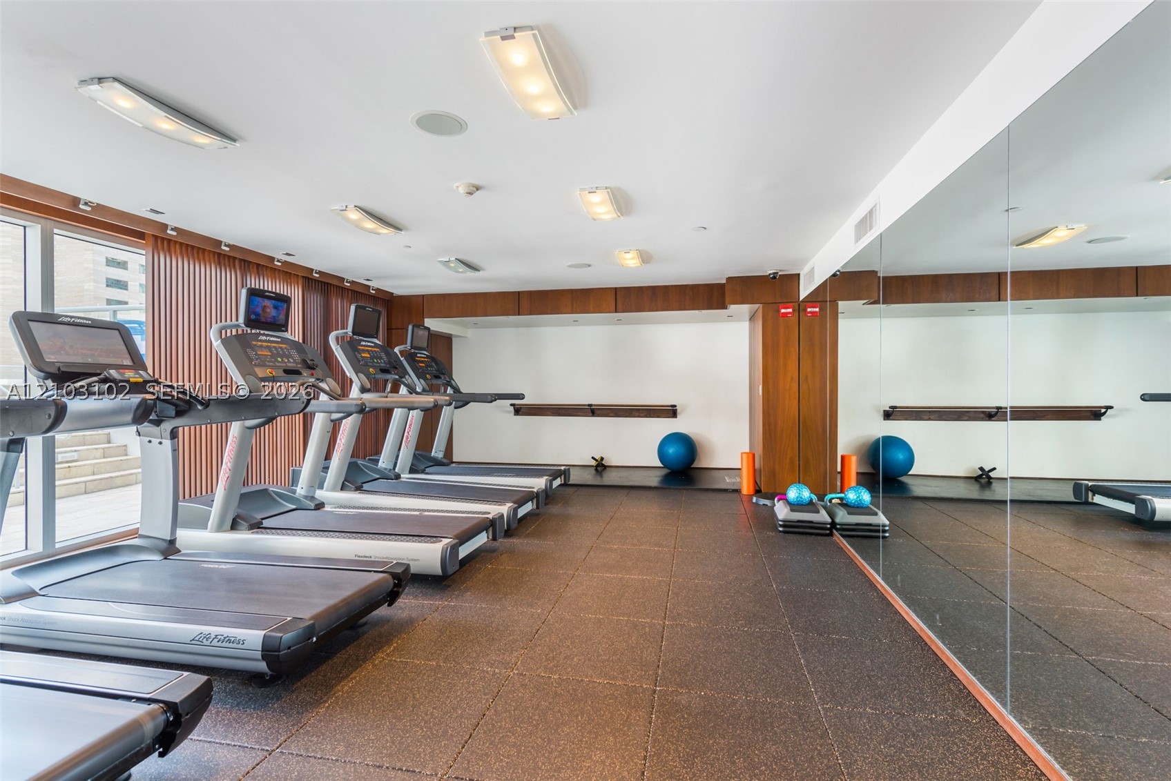 325 S Biscayne Blvd #3819, Miami FL 33131