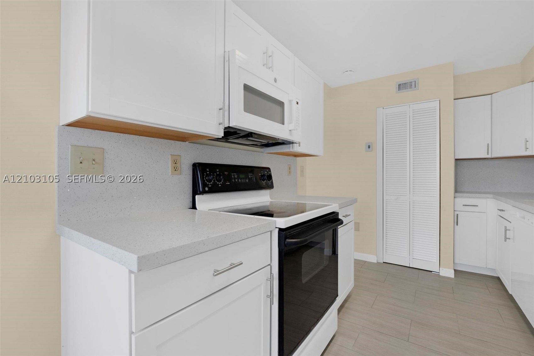 15545 N Miami Lakeway N #106, Miami Lakes FL 33014