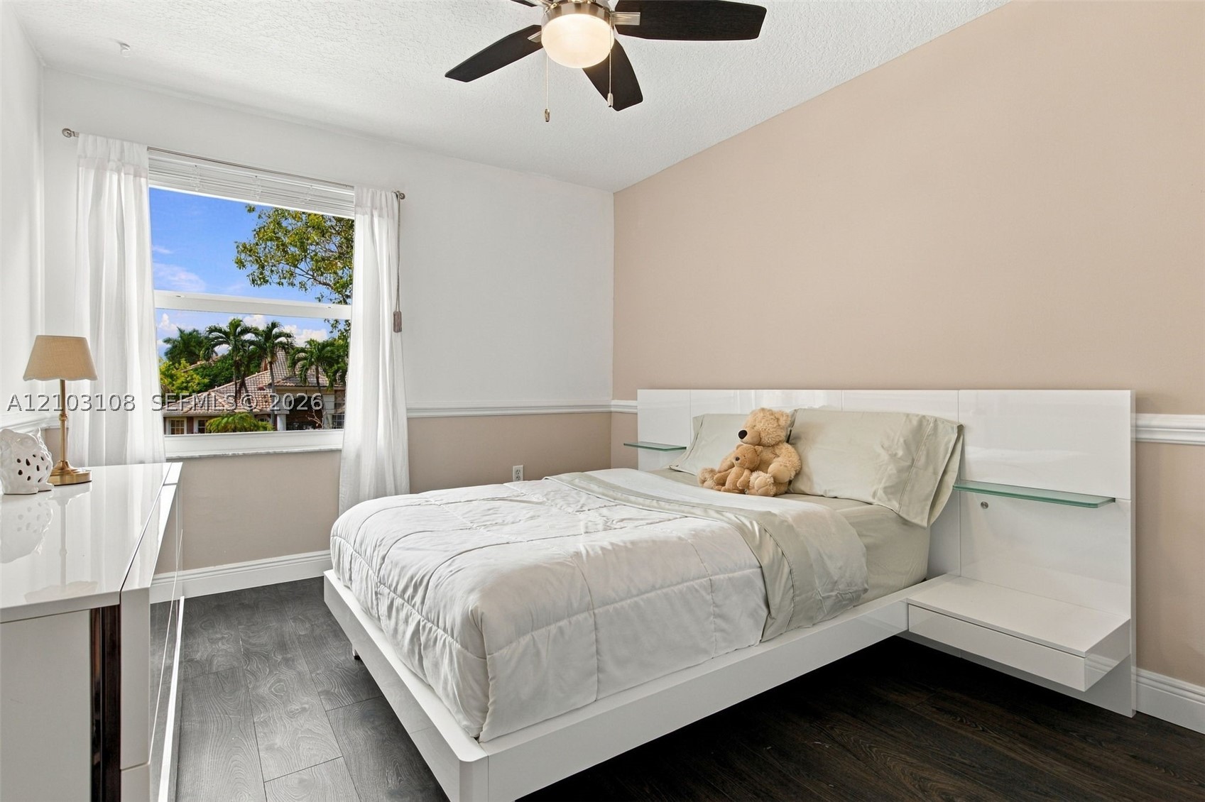 2015 NW 140th Ave, Pembroke Pines FL 33028