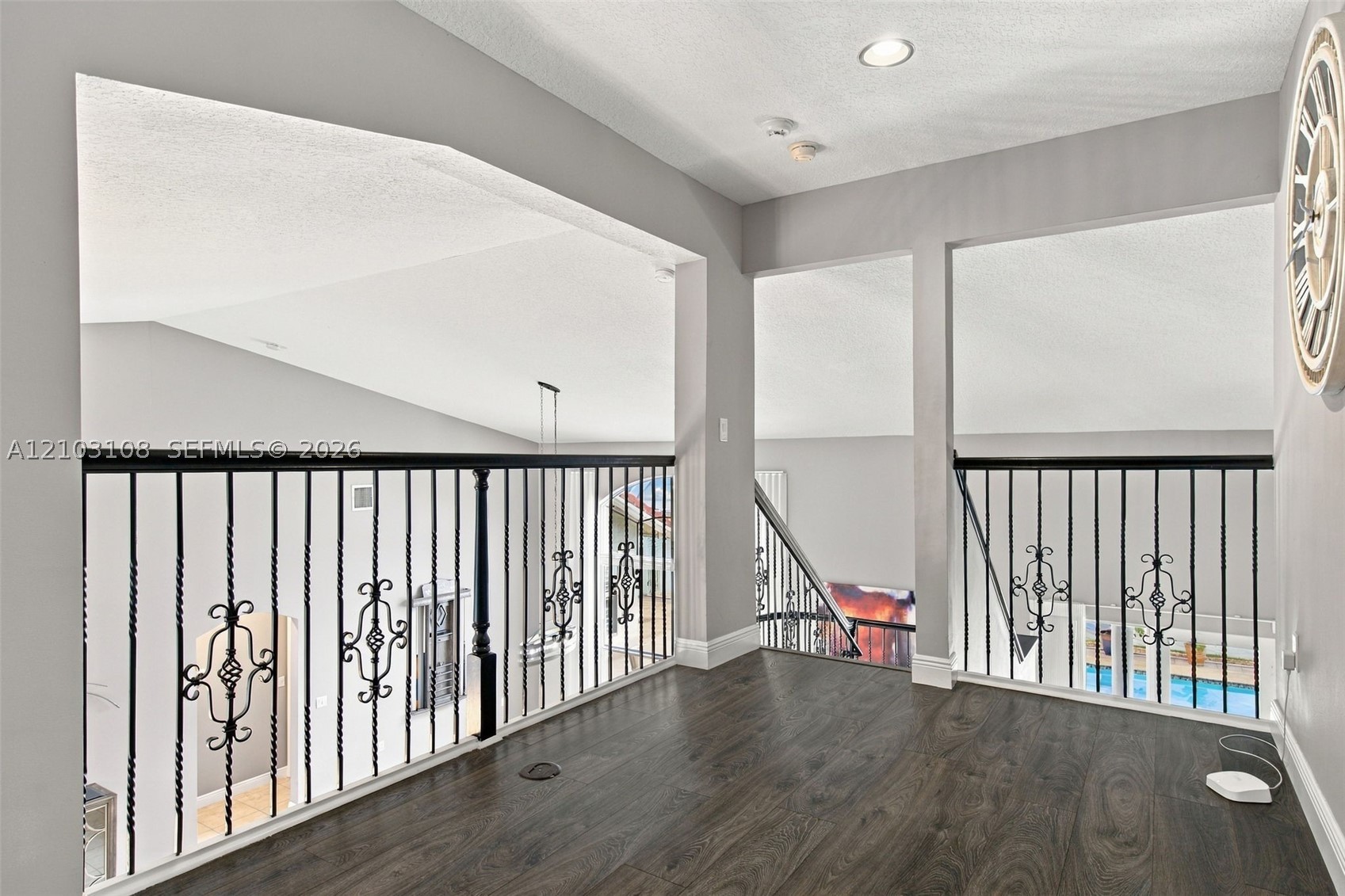 2015 NW 140th Ave, Pembroke Pines FL 33028