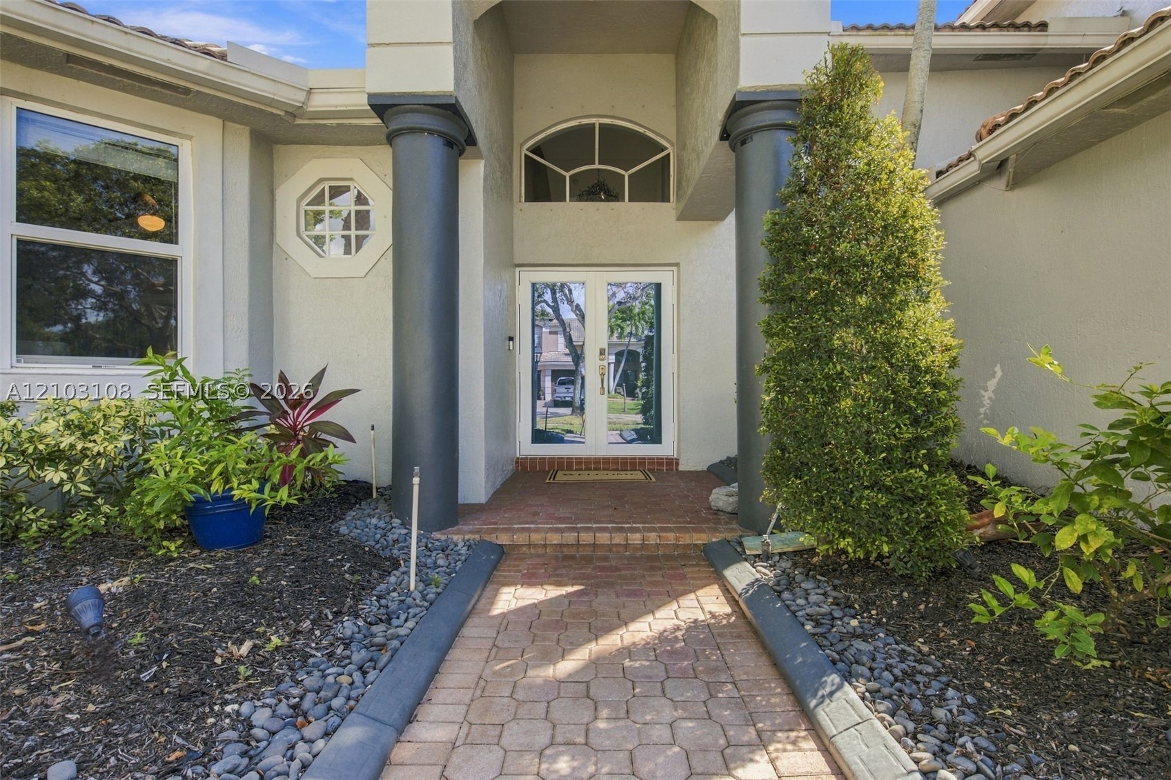 2015 NW 140th Ave, Pembroke Pines FL 33028