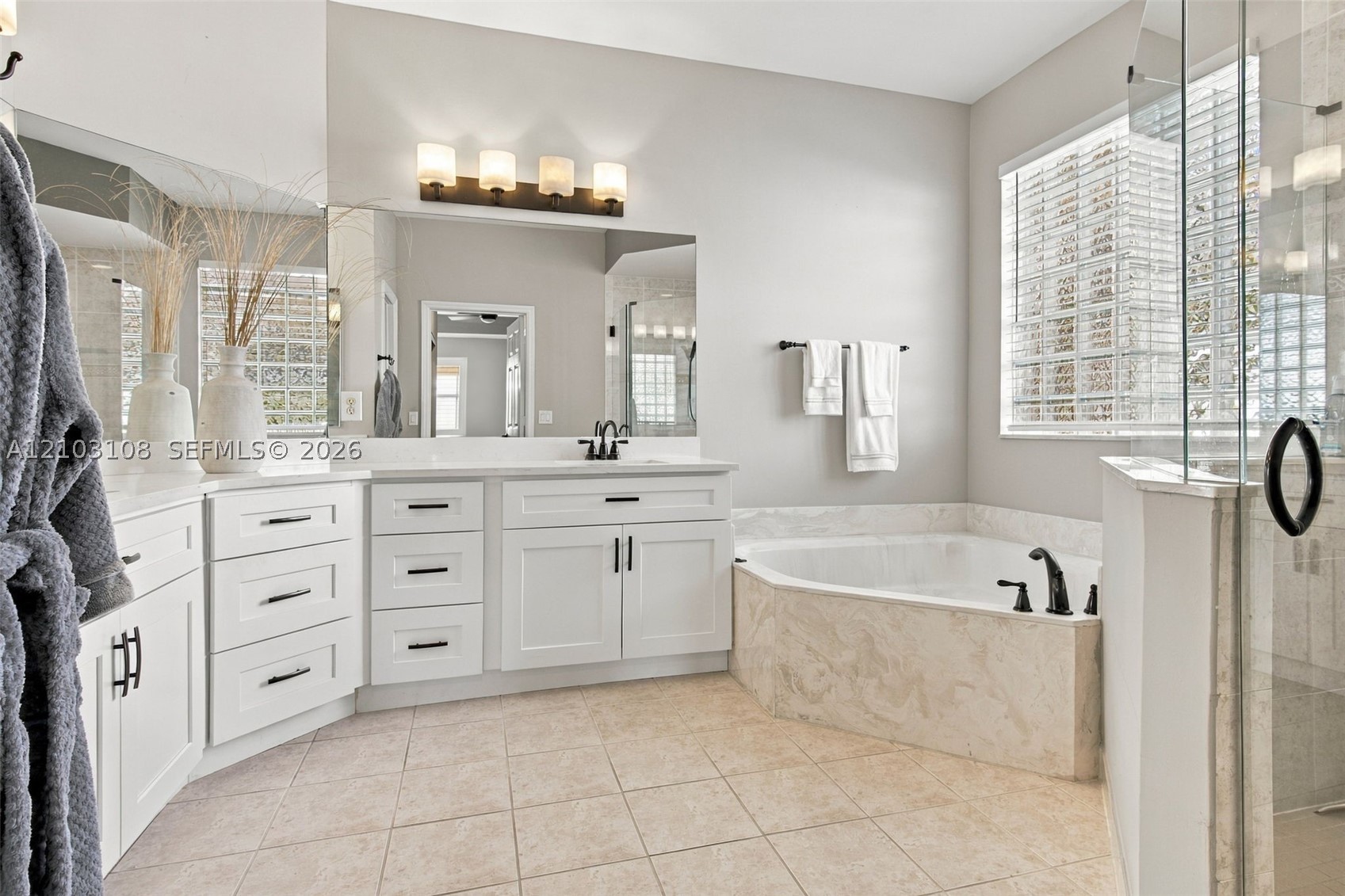 2015 NW 140th Ave, Pembroke Pines FL 33028