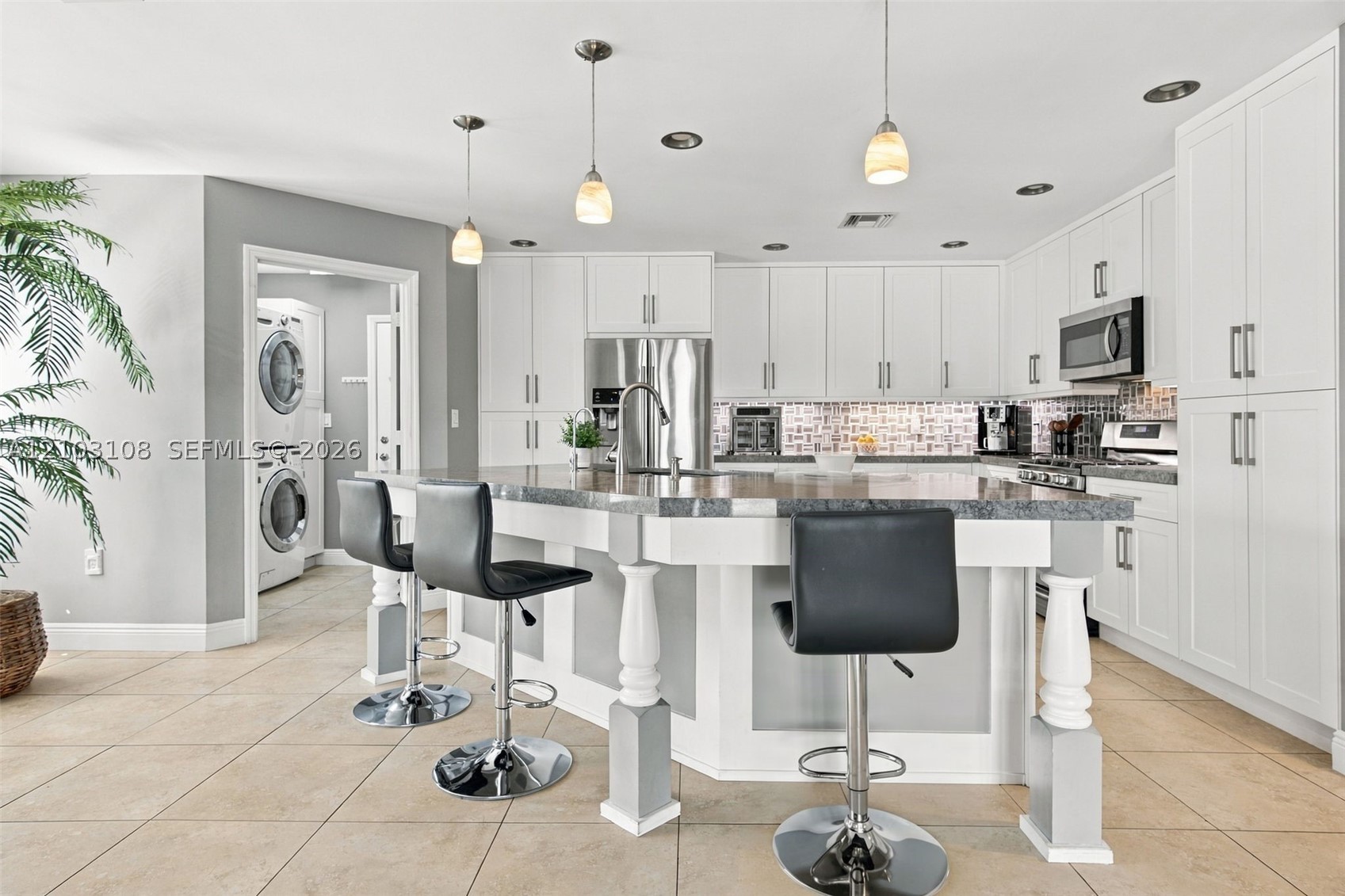 2015 NW 140th Ave, Pembroke Pines FL 33028