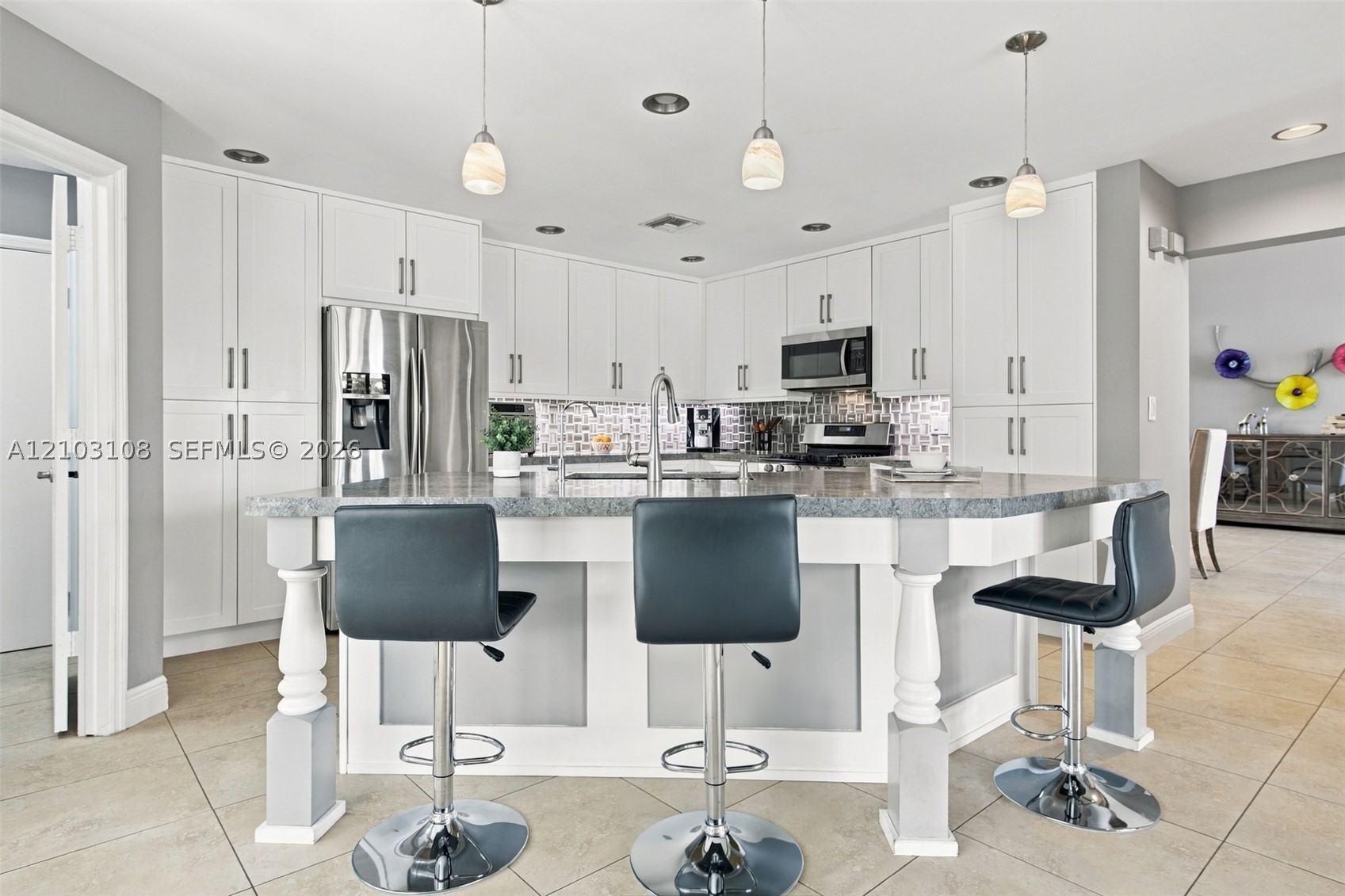 2015 NW 140th Ave, Pembroke Pines FL 33028