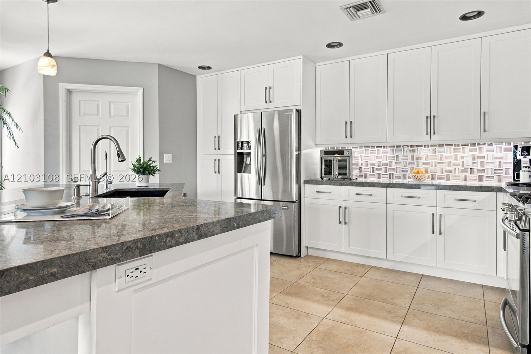 2015 NW 140th Ave, Pembroke Pines FL 33028