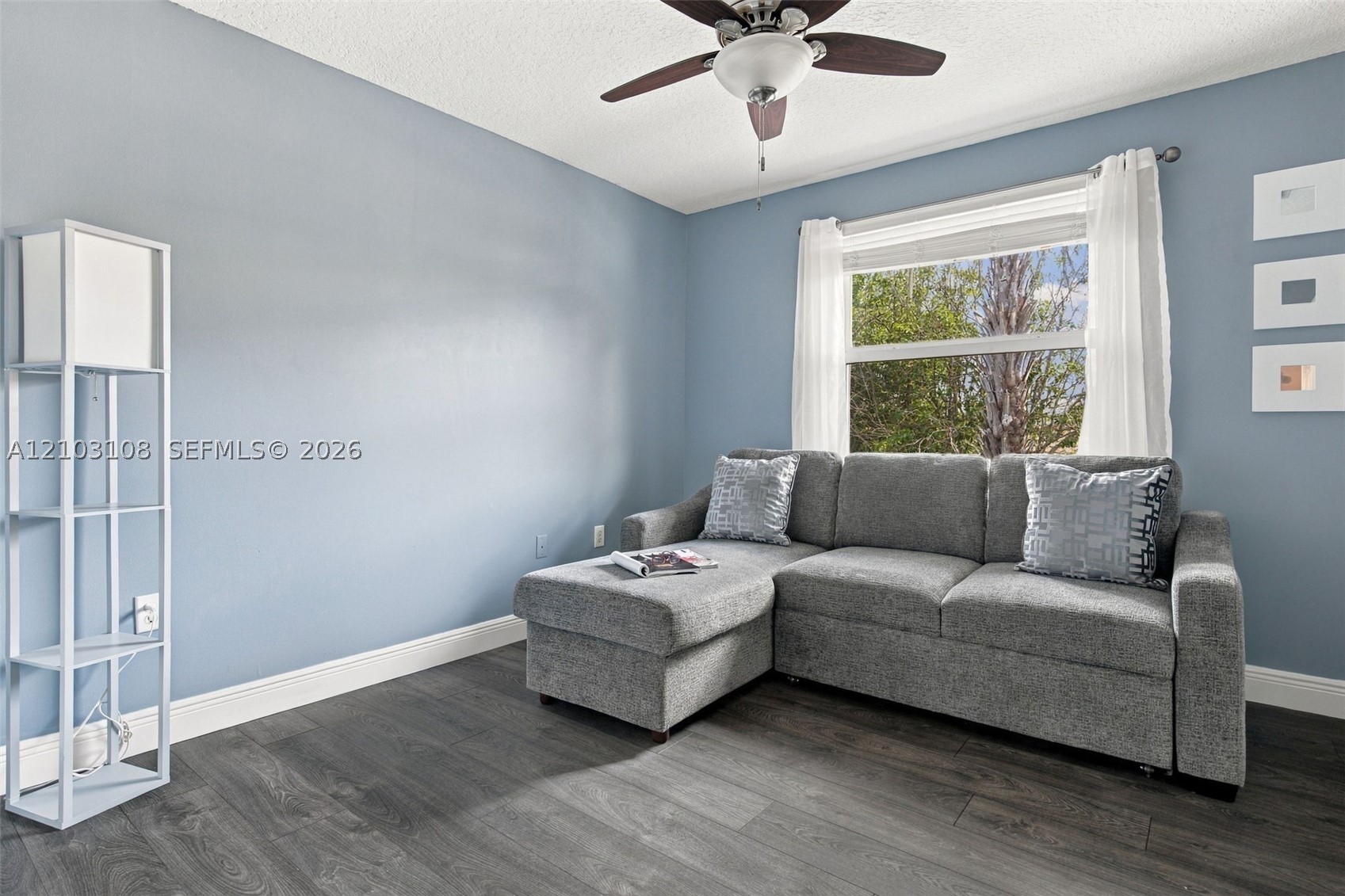 2015 NW 140th Ave, Pembroke Pines FL 33028