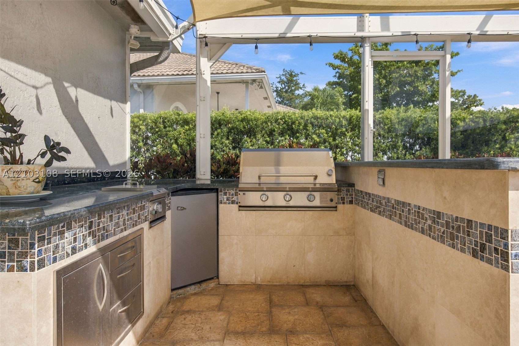 2015 NW 140th Ave, Pembroke Pines FL 33028