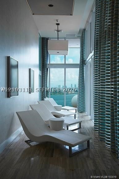 50 BISCAYNE Blvd #3807, Miami FL 33132