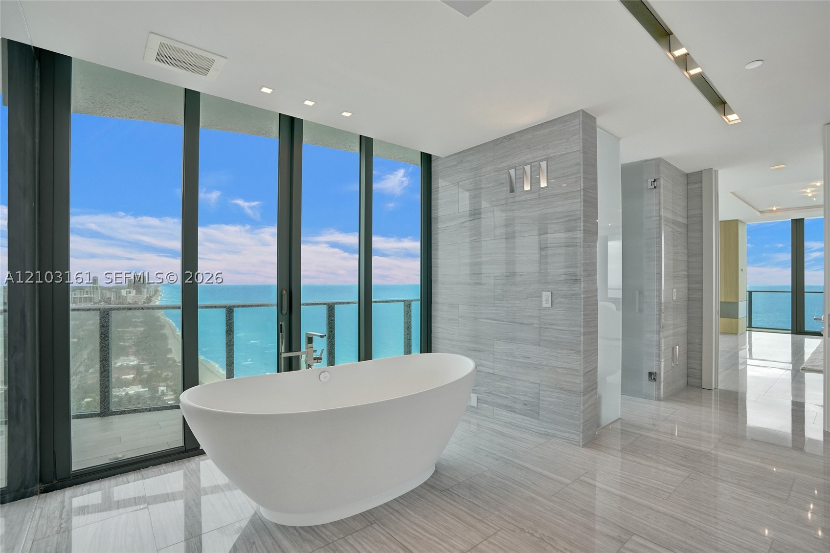 19575 Collins Ave #33, Sunny Isles Beach FL 33160