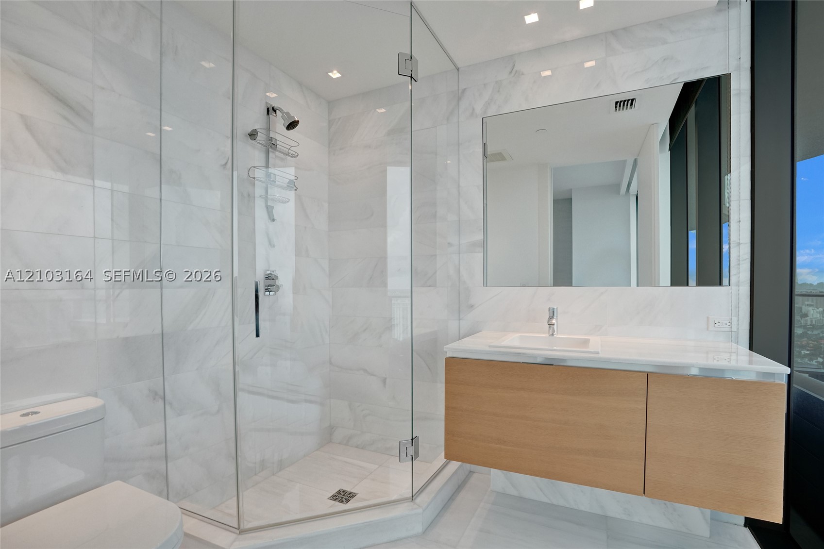 19575 Collins Ave #33, Sunny Isles Beach FL 33160